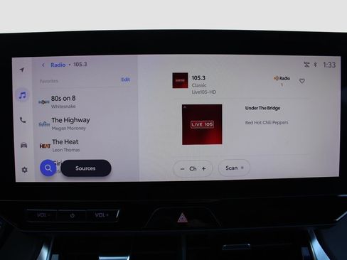 Used 2023 Toyota Venza XLE image 18