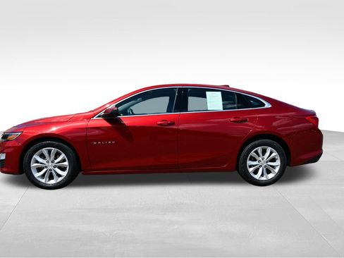 Used 2025 Chevrolet Malibu LT FWD image 4