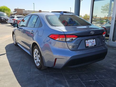 Used 2023 Toyota Corolla LE image 4
