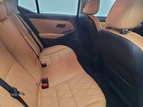 Used 2025 Nissan Sentra SV w/ SV Premium Package image 19