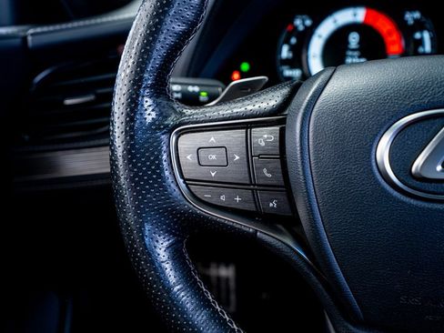 Used 2018 Lexus LS 500 F Sport w/ Accessory Package (Z2) image 42