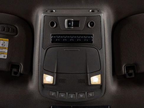 Used 2021 Ford F350 Lariat image 28