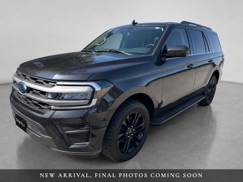 Used 2024 Ford Expedition XLT RWD image 1