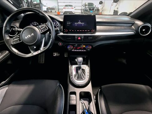 Used 2023 Kia Forte GT-Line w/ GT-Line Premium Package image 21