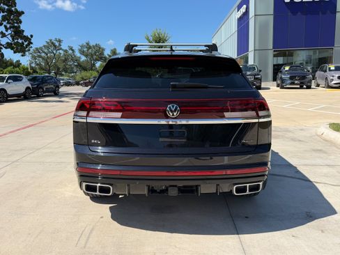 Used 2024 Volkswagen Atlas Cross Sport SEL Premium R-Line AWD/4WD image 5