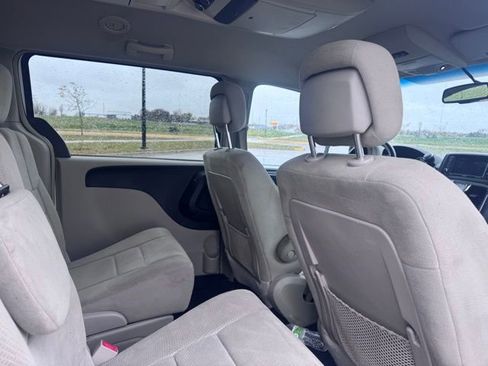 Used 2012 Chrysler Town & Country Touring w/ Entertainment Group #1 image 27