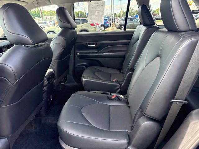 Used 2024 Toyota Grand Highlander AWD image 27