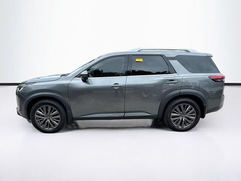 Used 2023 Nissan Pathfinder SL w/ SL Premium Package AWD/4WD image 5