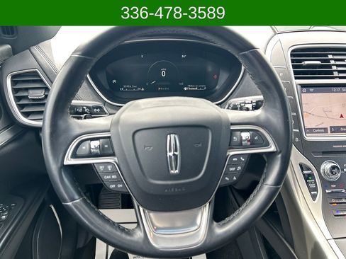 Used 2020 Lincoln Nautilus Reserve image 14