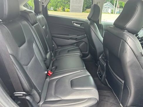 Used 2022 Ford Edge Titanium w/ Equipment Group 301A AWD/4WD image 15