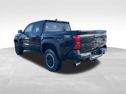 Used 2024 Toyota Tacoma TRD Off-Road image 5