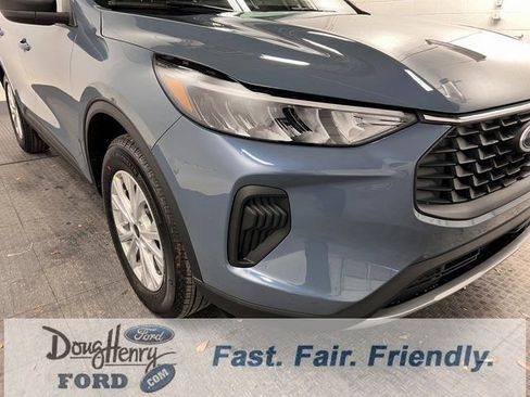 New 2026 Ford Escape Active image 8