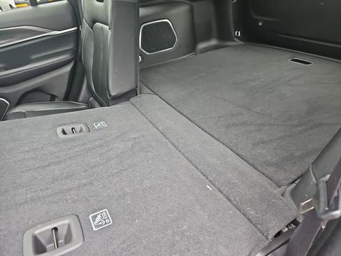 Used 2024 Jeep Grand Cherokee Limited 4xe image 29