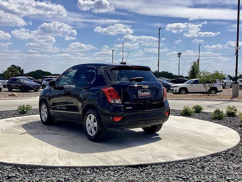 Used 2020 Chevrolet Trax LS image 7