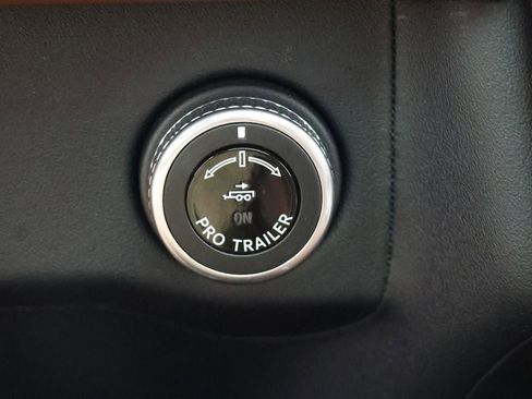 Used 2025 Lincoln Navigator Reserve AWD/4WD image 27