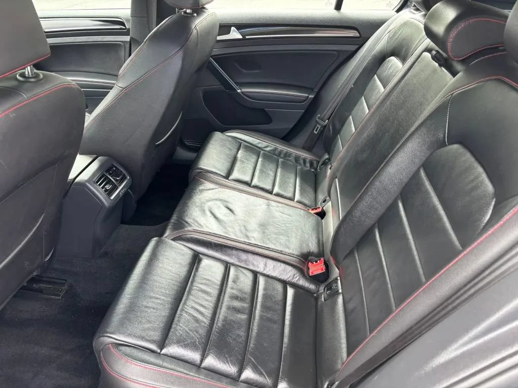 Used 2015 Volkswagen GTI SE w/ Lighting Package (SEL) FWD image 14