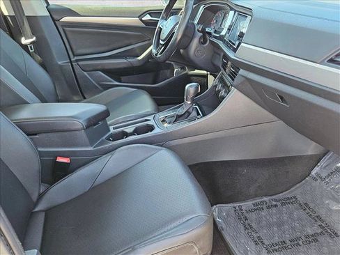 Used 2019 Volkswagen Jetta SE FWD image 20
