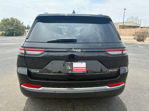 Used 2022 Jeep Grand Cherokee Limited AWD/4WD image 5