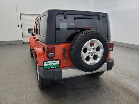 Used 2015 Jeep Wrangler Unlimited Sahara AWD/4WD image 6