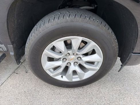 Used 2025 Chevrolet Silverado 1500 Custom image 12