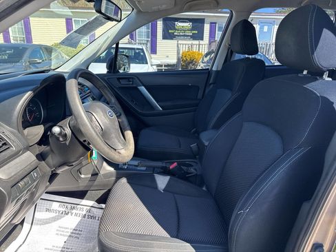 Used 2015 Subaru Forester 2.5i w/ Alloy Wheel Package AWD/4WD image 10