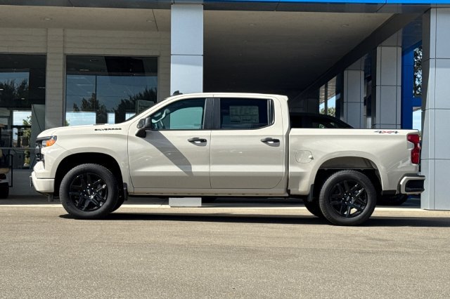 New 2026 Chevrolet Silverado 1500 Custom w/ LPO, Dark Essentials Package AWD/4WD image 12