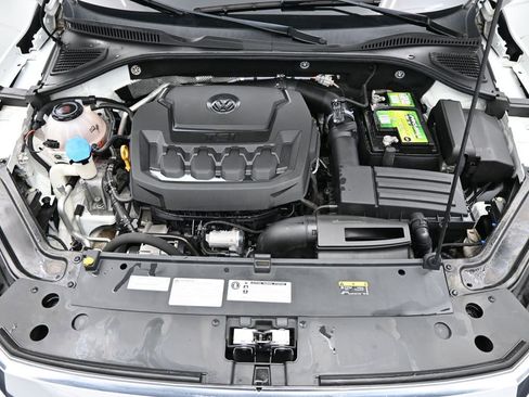 Used 2020 Volkswagen Passat 2.0T R-Line image 15