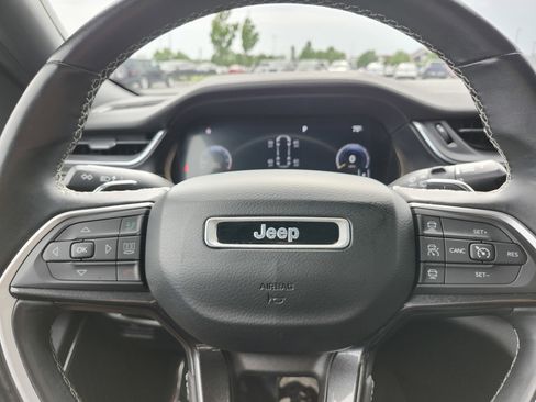 Used 2021 Jeep Grand Cherokee L Laredo AWD/4WD image 27