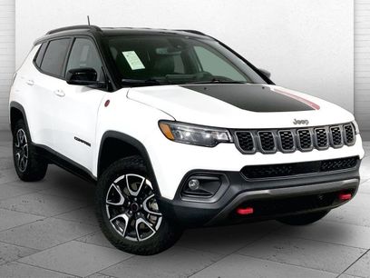 Used 2025 Jeep Compass Trailhawk