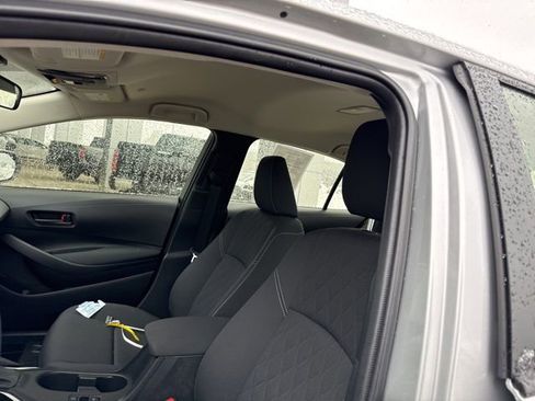 Used 2025 Toyota Corolla LE w/ LE Premium Package image 24