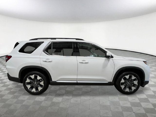 New 2026 Honda Pilot Touring image 7