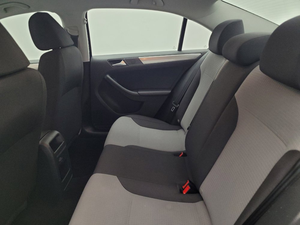 Used 2018 Volkswagen Jetta S w/ Cold Weather Package FWD image 18
