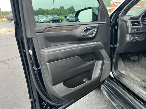 Used 2023 Chevrolet Tahoe LT w/ LT Signature Plus Package RWD image 5