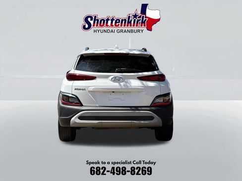 Used 2022 Hyundai Kona SEL w/ Cargo Package FWD image 7