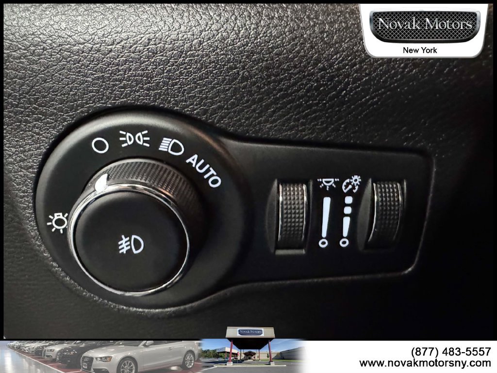 Used 2023 Jeep Compass Limited AWD/4WD image 20