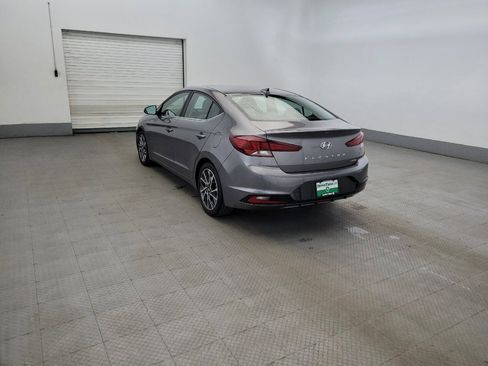 Used 2019 Hyundai Elantra Limited w/ Ultimate Package 02 FWD image 5