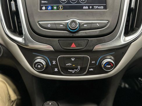 Used 2021 Chevrolet Equinox LS w/ LS Convenience Package image 21