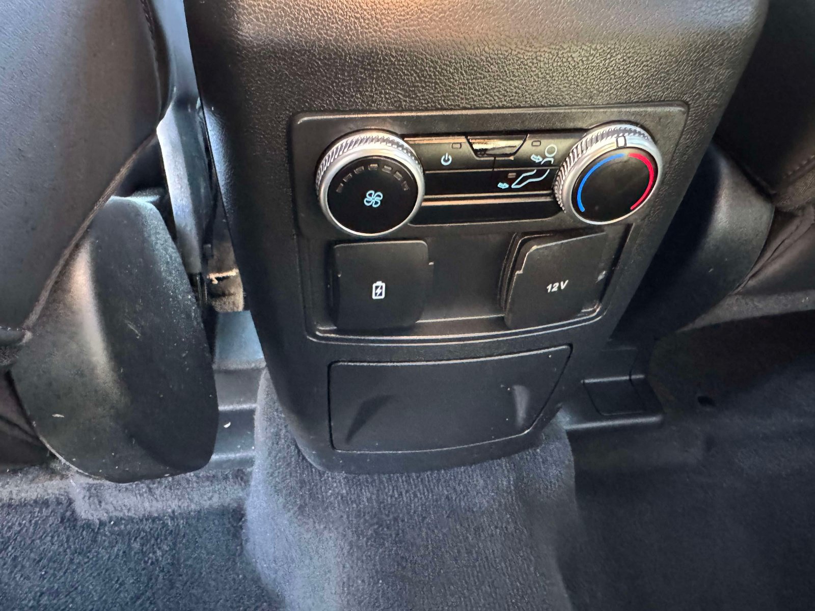 Used 2022 Ford Explorer XLT w/ Equipment Group 202A AWD/4WD image 20
