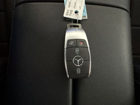 Certified 2025 Mercedes-Benz GLS 450 4MATIC image 33