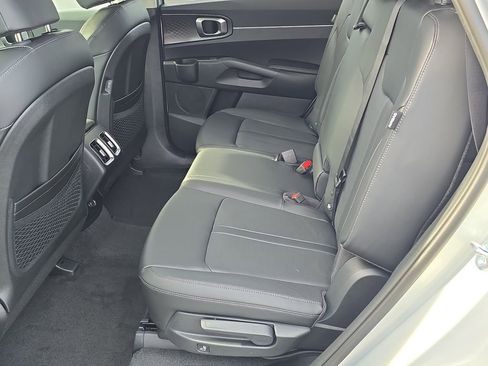 New 2026 Kia Sorento S image 18