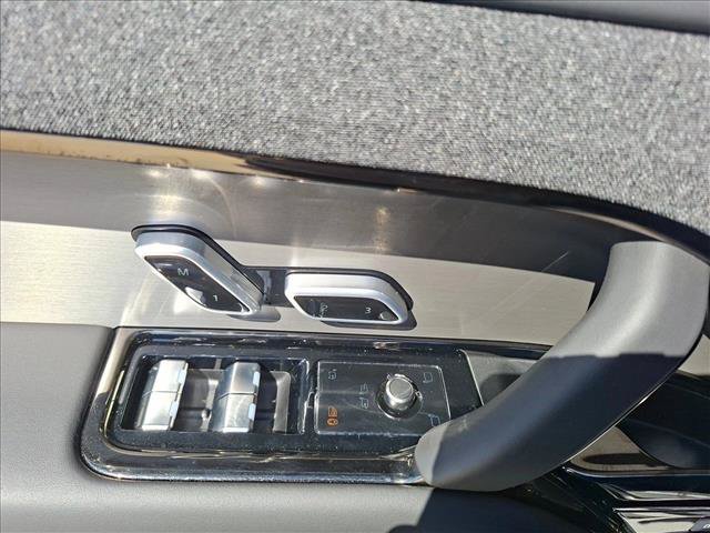 New 2027 Land Rover Range Rover Sport SE AWD/4WD image 4