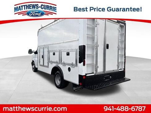 Used 2022 GMC Savana 3500 w/ Power Convenience Package image 6