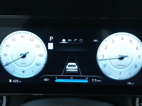 New 2026 Hyundai Elantra Limited image 39