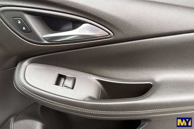 Used 2024 Buick Encore GX Preferred FWD image 21
