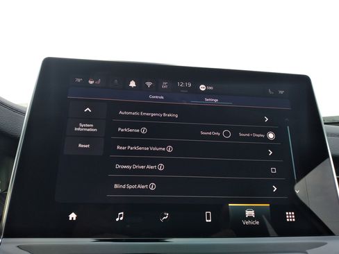 New 2026 Jeep Compass Limited image 35