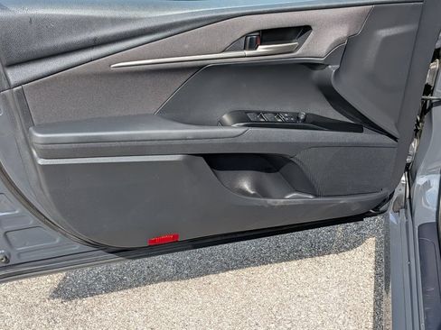 Used 2025 Toyota Camry LE FWD image 18
