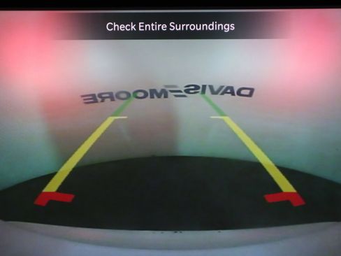 Used 2023 Chrysler Pacifica Touring-L FWD image 26