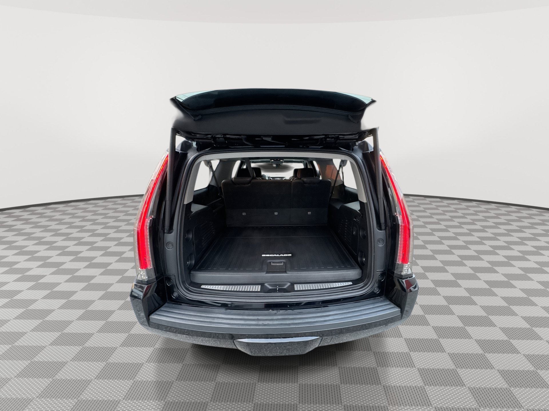 Used 2020 Cadillac Escalade ESV Luxury w/ Escalade Sport Edition AWD/4WD image 22