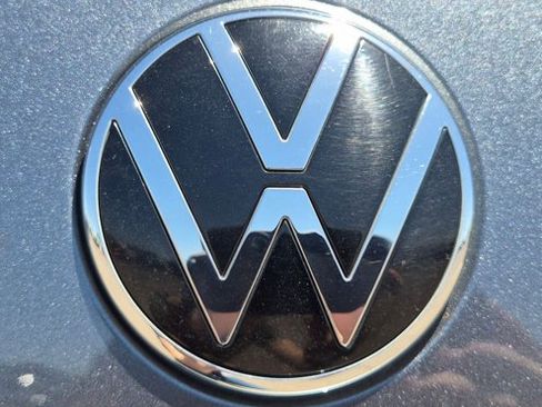 Used 2024 Volkswagen Jetta SE FWD image 29