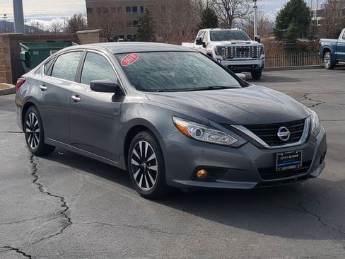 Used 2018 Nissan Altima 2.5 SV image 7